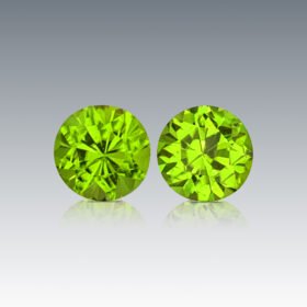 04 Carats Lovely Pair of Peridot Natural Gemstone