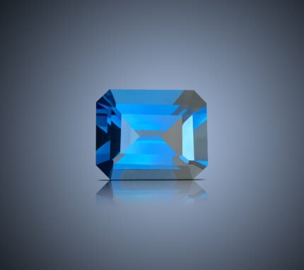 3.5 Carats Amazingly Beautiful London Blue Topaz Gemstone